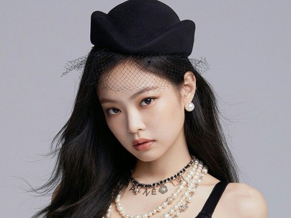 Tỏ tình thẳng thắn và siêu ngầu như thế này, chỉ có thể là Jennie (Black Pink) 