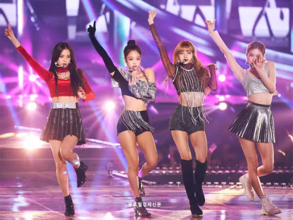 Cư dân mạng nói gì khi Black Pink bán chưa hết vé concert tại Mỹ và châu Âu?