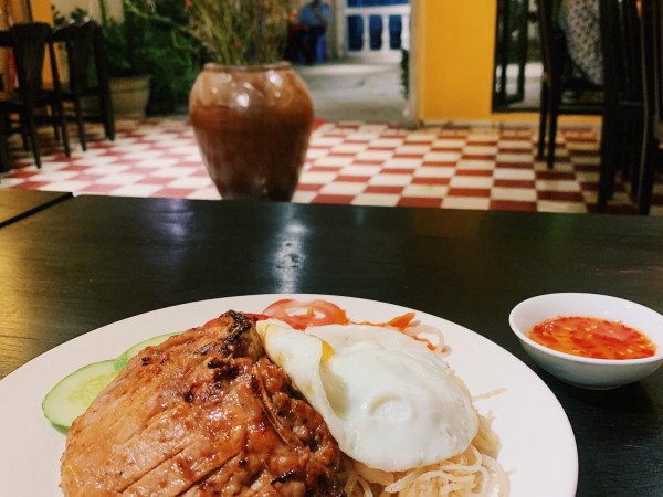 Những địa điểm "măm măm" dành cho chiếc bụng đói mỗi khi dỗi phụ huynh