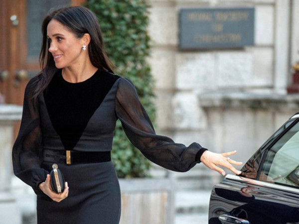 Chỉ với hành động này, Công nương Meghan được dân mạng khen nức nở