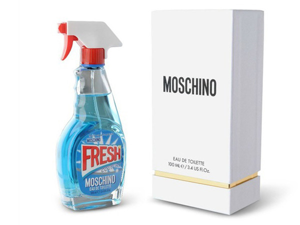 Mọi người ra mà xem, tưởng nước xịt lau kính nhưng hóa ra đây là nước hoa đó nhé!