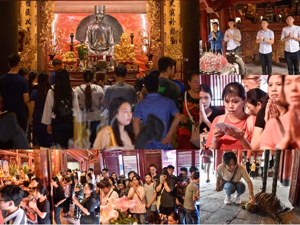 Sĩ tử ồ ạt kéo về Văn Miếu, cầu khấn, sờ đầu rùa trước kì thi THPT Quốc gia 2019