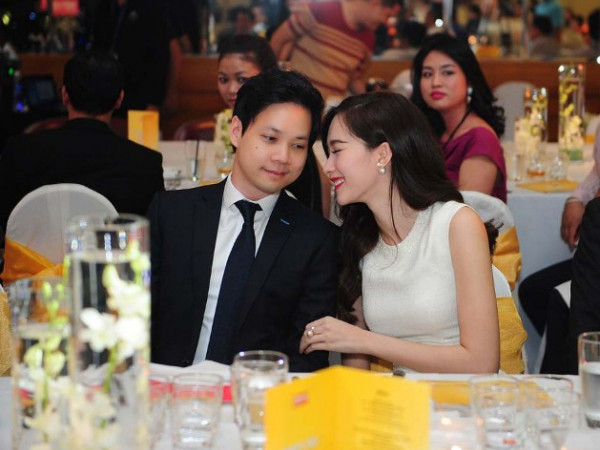 Hoa hậu Thu Thảo bất ngờ thông báo sẽ lên xe hoa vào tháng 10 này