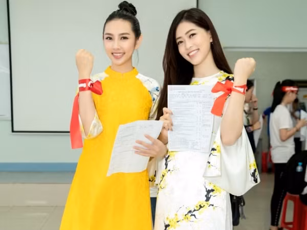Á hậu Phương Nga tham gia ngày hội hiến máu nhân đạo "Chủ Nhật đỏ"