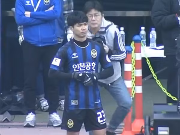 Trang chủ K-League tiếp tục tê liệt ngày Công Phượng ra sân