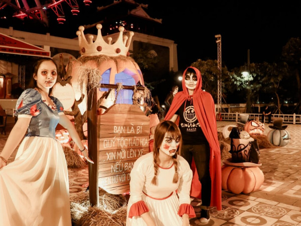 Halloween này! Teen miền Trung vi vu "quẩy" lễ hội Ma như thế nào?