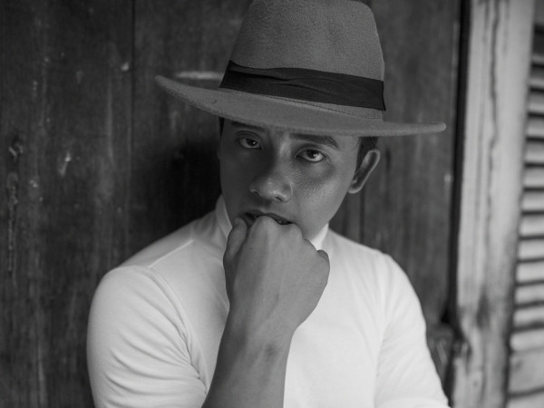 Mai Tài Phến tung loạt ảnh mới, hé lộ vai diễn điện ảnh đầu tiên trong sự nghiệp