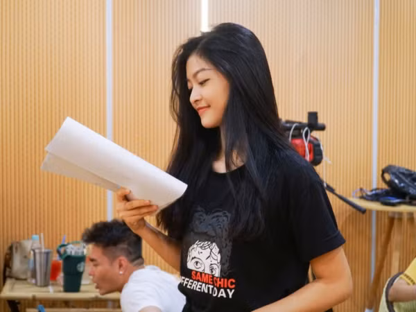 Á hậu Kiều Loan sẽ "cosplay" rapper Đen Vâu trong Táo xuân Canh Tý