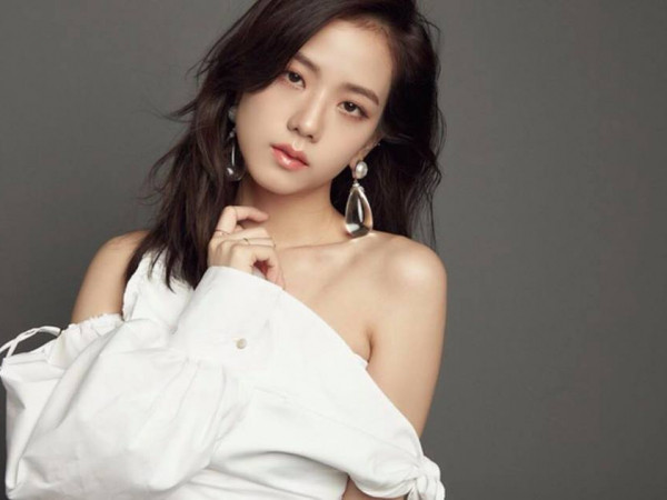 Xem xong clip này, không ai có thể chê bai Jisoo (BLACKPINK) "bất tài" được nữa!