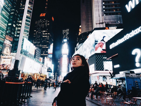 “Những mốc thời gian hạnh phúc”: Nhìn kìa, ánh sao trên bầu trời đang dần tắt