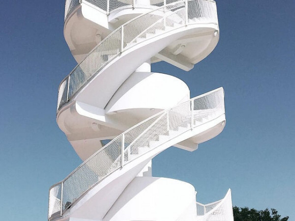 Có một "cầu thang cổ tích" đậm chất châu Âu ngay tại Nha Trang, bạn đã biết chưa?