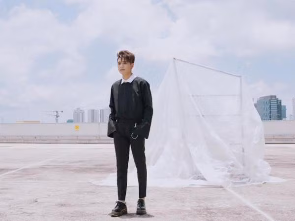 Sau "The Remix 2017", Tronie sẽ cho ra mắt MV với hình ảnh “lột xác” 100%!