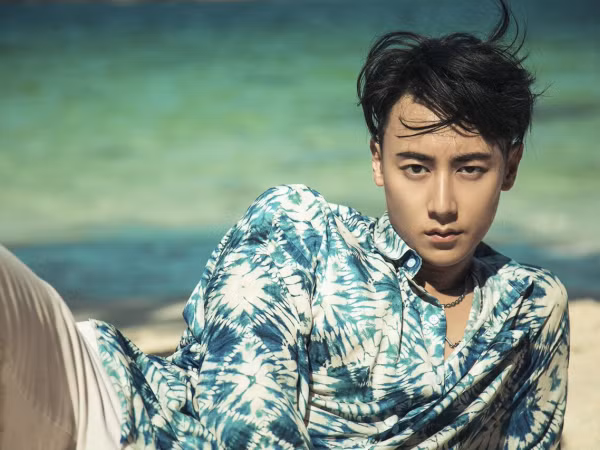 Rocker Nguyễn ra mắt MV “Dù chỉ là mộng mơ” với những cảnh quay lung linh tại Phú Quốc