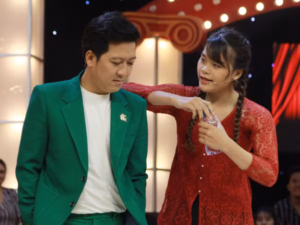 “Thánh sún” khiến Trấn Thành – Trường Giang cười hả hê ở "Thách Thức Danh Hài"