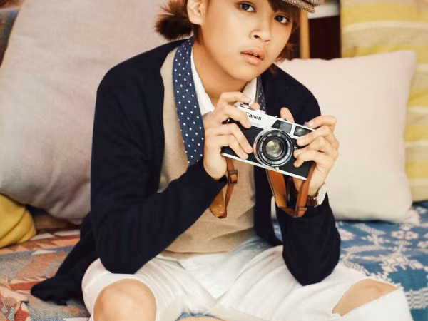 Quán quân Vietnam Idol Kids Thiên Khôi tặng quà Giáng sinh sớm tới khán giả