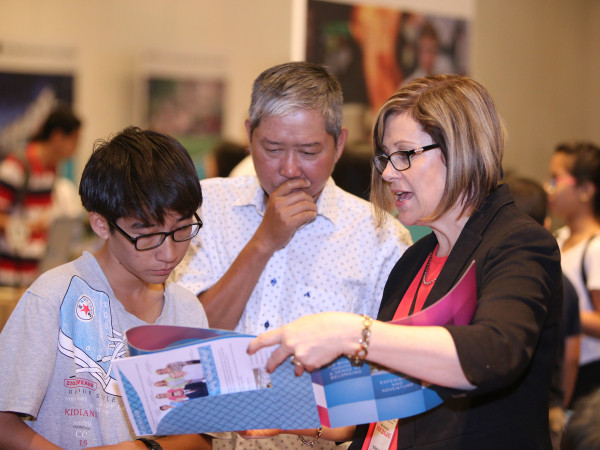 Tại sao bạn rất “siêng” đi hội thảo du học nhưng vẫn về “trắng tay”?