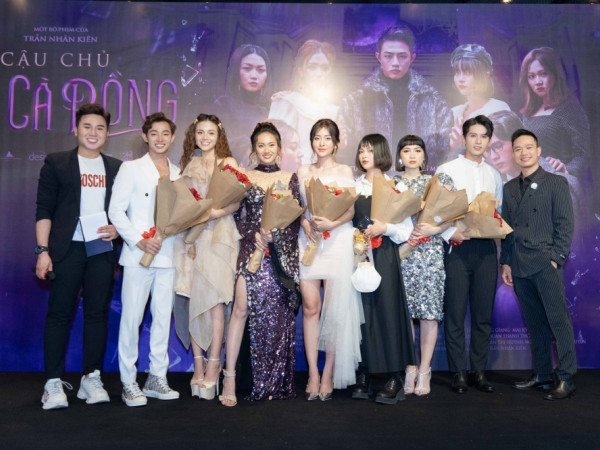 Sao nhí Mùi Ngò Gai trở lại với phim ảnh, sánh bước bên dàn “đối thủ" đáng gờm trên thảm đỏ