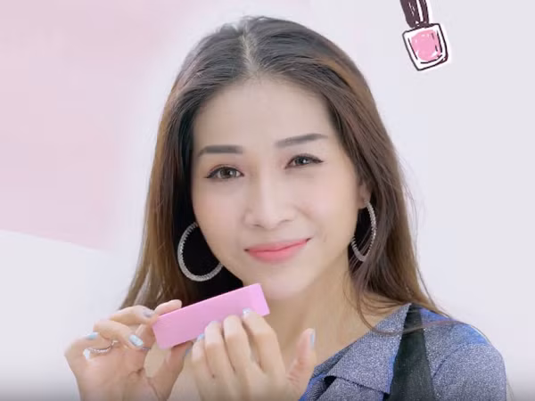 Đứng ngoài cuộc đua web-drama, Khả Như chọn hướng đi riêng với thể loại sitcom 