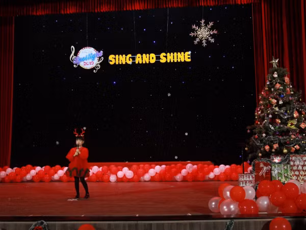 Tween Hà Nội tranh tài trong cuộc thi hát tiếng Anh Spotlight 2019