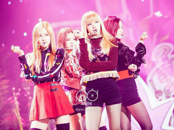 Bộ đôi tân binh bỗng "gây sốt" vì cover nhạc BLACKPINK quá tệ!