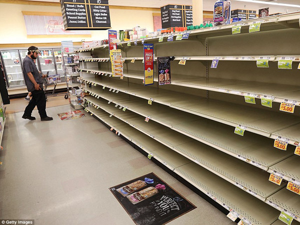 Mỹ sơ tán 1,5 triệu dân, hàng hóa hết sạch trước bão Florence dữ tợn nhất trong 60 năm qua