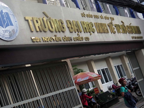 Giảng viên Trường ĐH Kinh tế TP.HCM chấm sai điểm cho hơn 80% sinh viên?