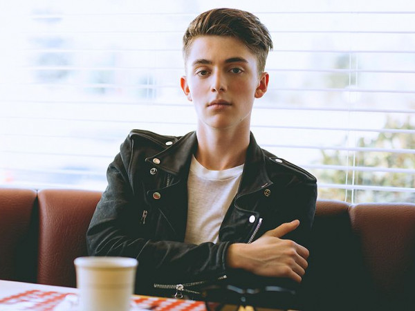 Nóng: "Hot boy YouTube" Greyson Chance công khai giới tính thật với cả thế giới
