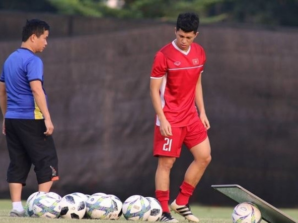 Tái phát chấn thương, Đình Trọng có thể ngồi ngoài ở trận đấu với Olympic UAE