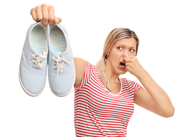 Những mẹo nhỏ giúp bạn khắc phục mùi hôi chân một cách dễ dàng