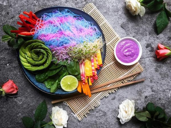 Coi chừng nhé, mỳ kỳ lân, cơm kỳ lân sắp càn quét đến cửa nhà bạn rồi!