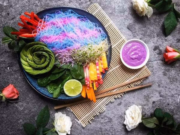 Coi chừng nhé, mỳ kỳ lân, cơm kỳ lân sắp càn quét đến cửa nhà bạn rồi!