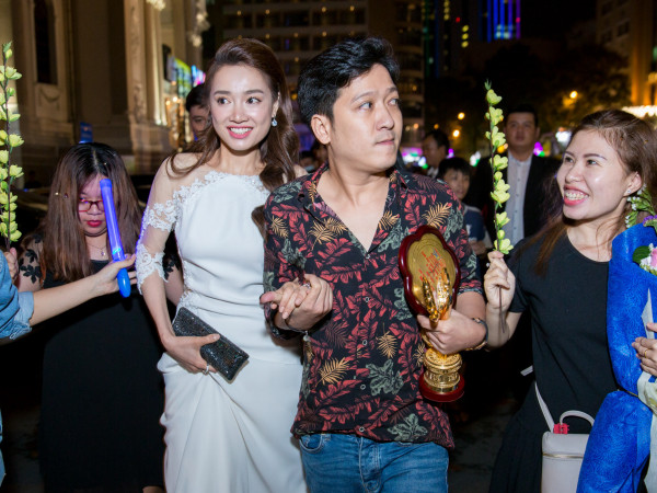 Phản ứng của những người không may dính vào sự việc Trường Giang cầu hôn Nhã Phương