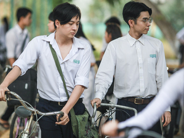 "Cô gái đến từ hôm qua" hé lộ clip thân thiết của Ngô Kiến Huy và Jun Phạm 