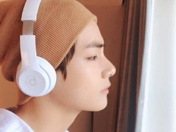 Mặt mộc vẫn đẹp trai ngút ngàn, V (BTS) quả xứng danh chàng trai đẹp nhất thế giới