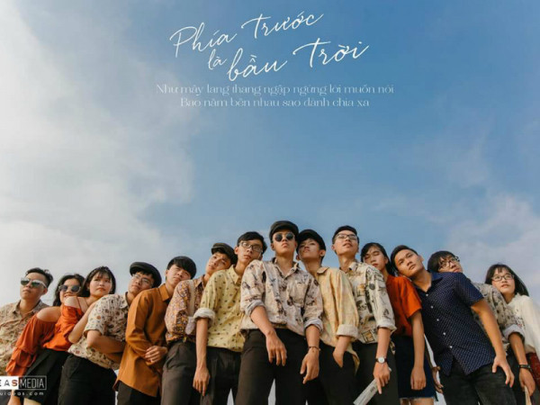 Teen THPT Trưng Vương “chất lừ” trong bộ ảnh kỷ yếu “Phía trước là bầu trời”
