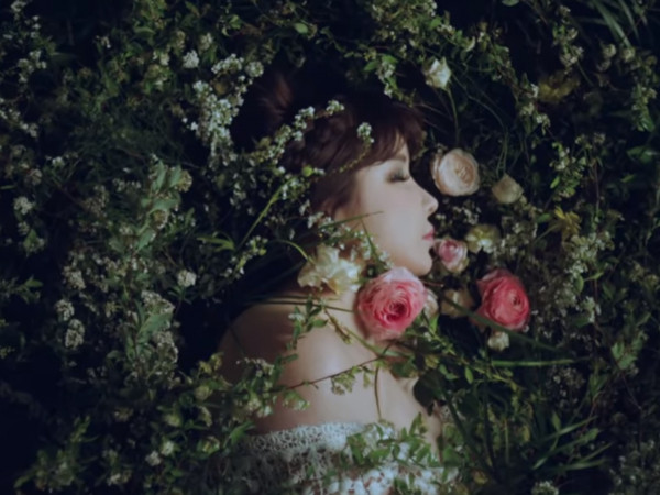 Park Bom tung teaser trở lại mà fan cứ ngỡ MV từ 10 năm trước