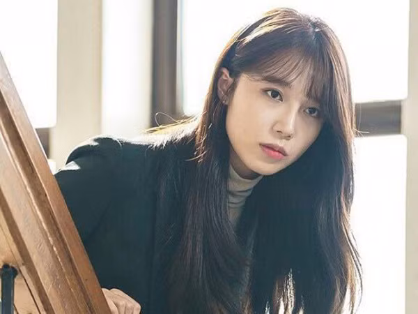Nhói lòng khi nghe Eunji (Apink) thừa nhận có rất nhiều idol cảm thấy cô đơn như Jonghyun