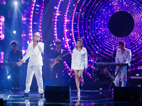 Vượt mặt học trò Phương Uyên, học trò Nguyễn Hải Phong giành Quán quân "Ban nhạc Việt" 