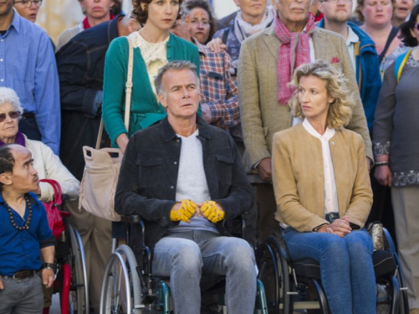 "Lăn" đến bên em - câu chuyện tình lãng mạn và “kỳ quặc” đến từ Pháp