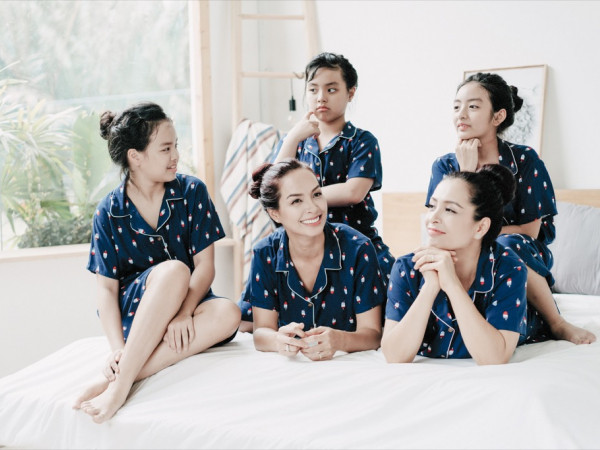 Chị em Thúy Hằng - Thúy Hạnh hạnh phúc bên các con trong bộ ảnh mới
