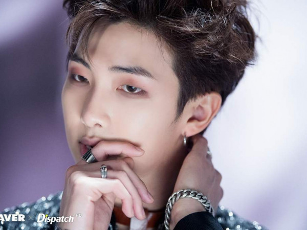 Còn gì cay đắng hơn khi RM bị chính anh em cùng nhóm hết lòng “xua đuổi”