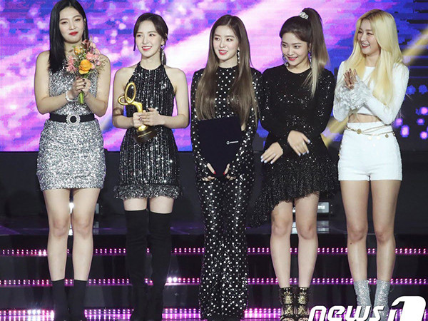 Stylist của Red Velvet làm việc cẩu thả thế này, sao mãi chưa bị SM Ent sa thải?