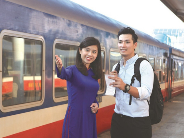 Chính sách ưu đãi đặc biệt của “nhà tàu” Hà Nội dành cho học sinh mùa thi