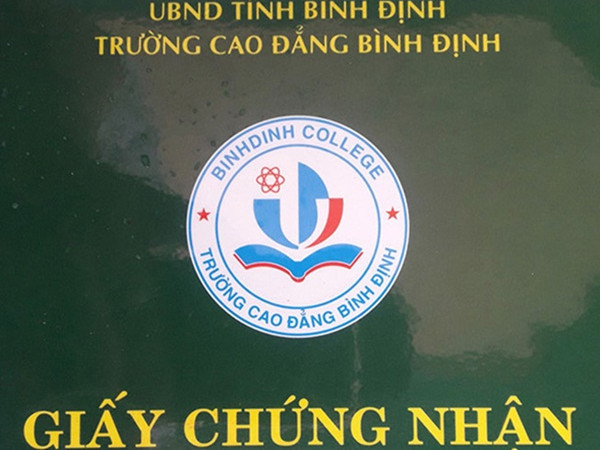 Vụ "Giấy chứng nhận sư phạm không phải là chứng chỉ": Xin ý kiến của Bộ GD-ĐT để giải quyết