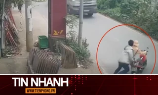 TIN NHANH: Vụ đẩy CSGT vào đầu xe tải đang chạy: Vì sao phải xem xét tội giết người?