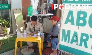 NÓNG 15/7: Quán vỉa hè bị tố 'chặt chém' vài que xiên nướng giá 760 nghìn đồng