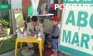 NÓNG 15/7: Quán vỉa hè bị tố 'chặt chém' vài que xiên nướng giá 760 nghìn đồng
