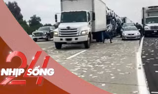 NHỊP SỐNG 24: Vụ 5,2 tỷ đồng tiền mặt rơi vãi trên cao tốc, cơ quan chức năng nói gì về việc thu hồi?