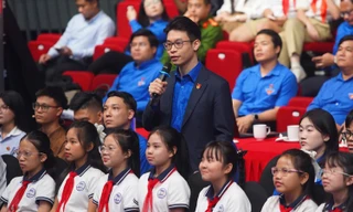 Sống tích cực, cân bằng khát vọng cá nhân và trách nhiệm với gia đình, đất nước