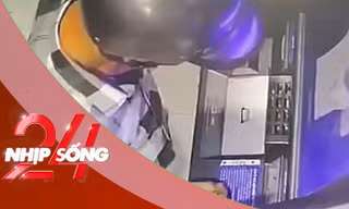 NHỊP SỐNG 24: Từ vụ nhặt 128 triệu tại ATM: Ứng xử sao cho đúng luật khi tiền ‘tự ra” khỏi máy? 